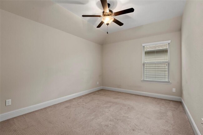 Building Photo - 19123 Desert Eagle Dr