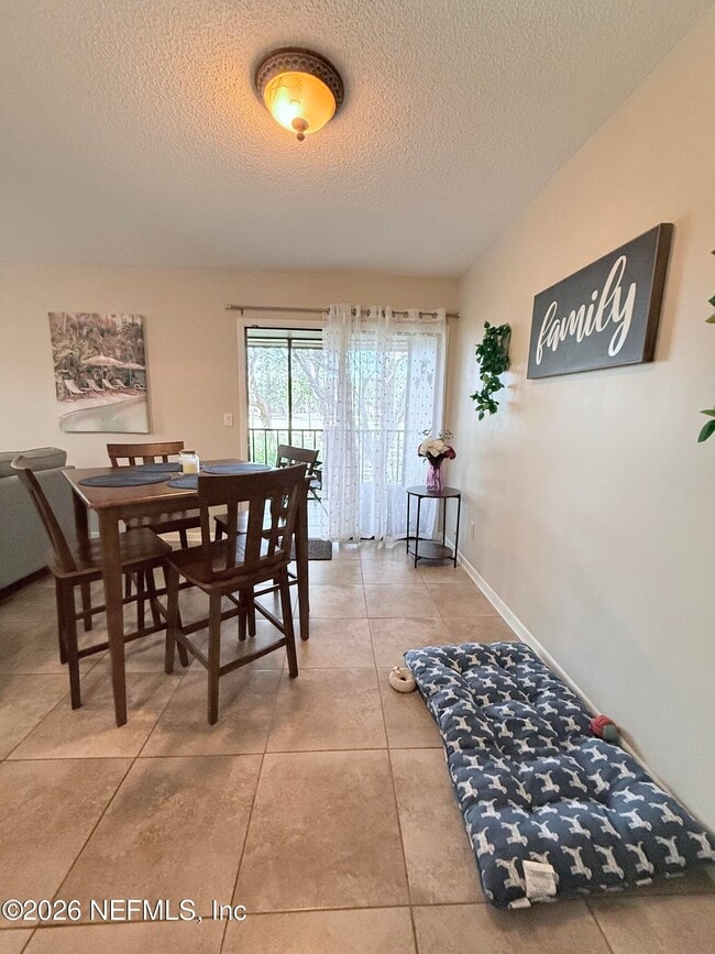 Building Photo - 2 Cartagena Ct