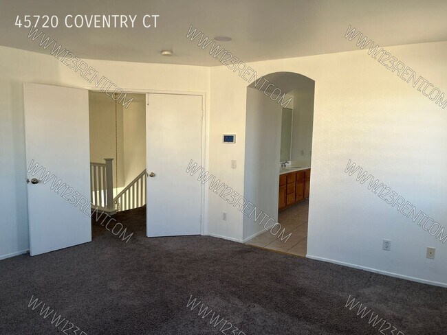 Building Photo - 45720 Coventry Ct.