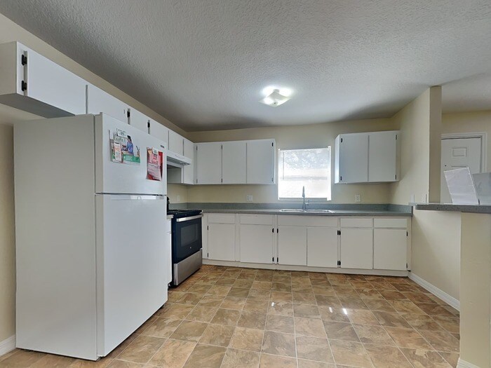 Building Photo - 3621 N 54th St