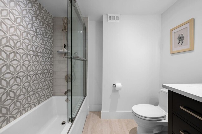 Building Photo - 1151 N Fort Lauderdale Beach Blvd