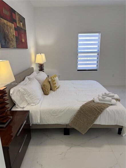 Building Photo - 18 Organ St