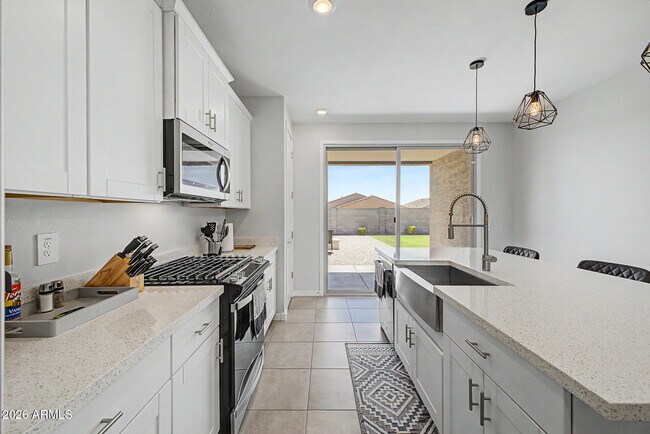 Building Photo - 17315 W Msn Ln