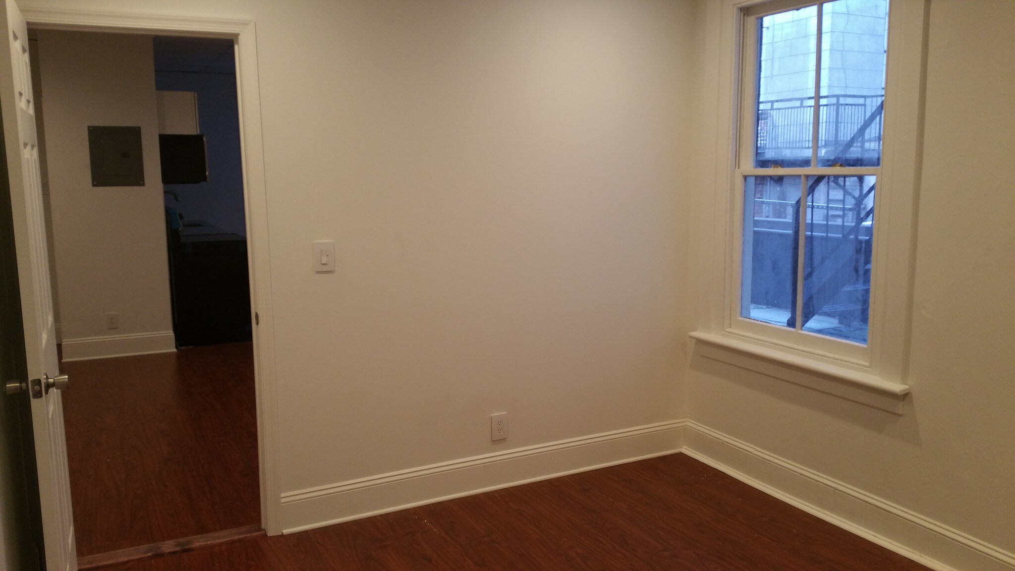 bed room - 552 Main St