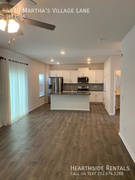 Building Photo - 4410 Marthas Vlg Ln