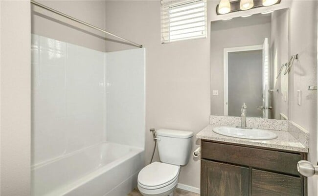 Building Photo - Beautiful Almost new 3 bed +den home in Ly...