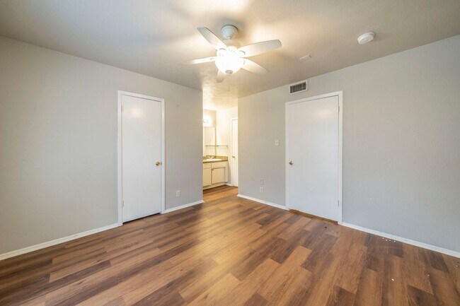 Building Photo - 3109 Las Vegas Trail