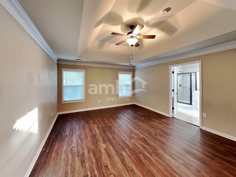 Building Photo - 531 Crestmont Ln