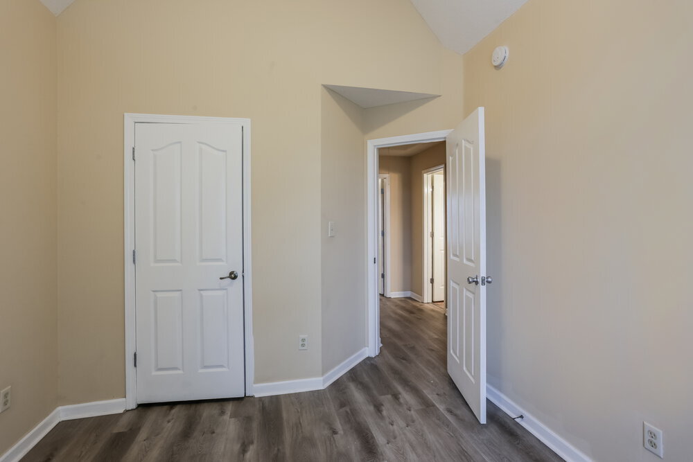 Building Photo - 4088 Carroll Dr