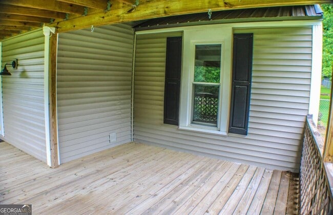 Building Photo - 1812 Barnesville St