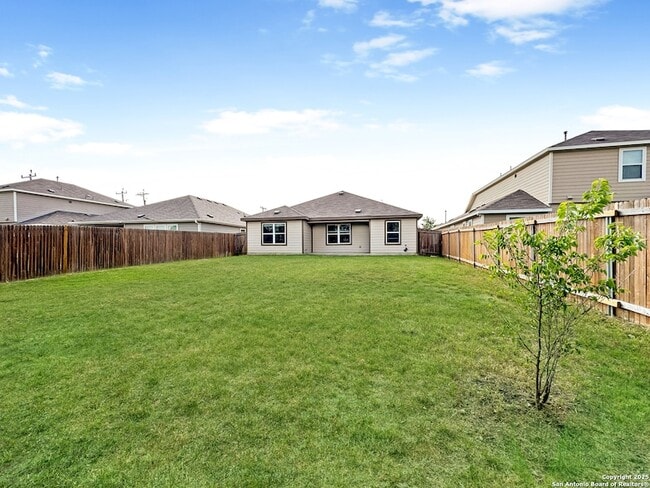 Building Photo - 4351 W Vasquez Cir