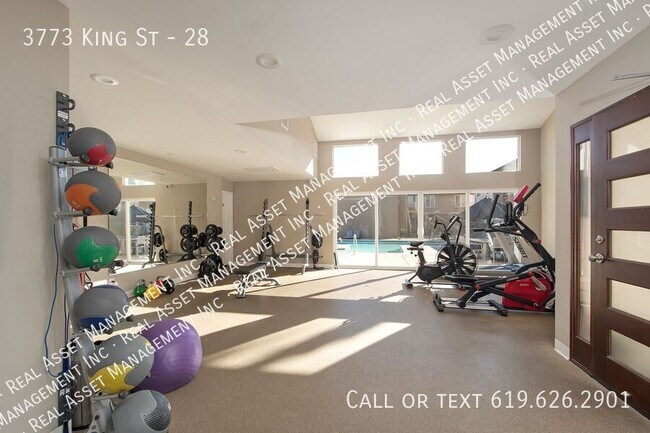 Building Photo - 3773 King St