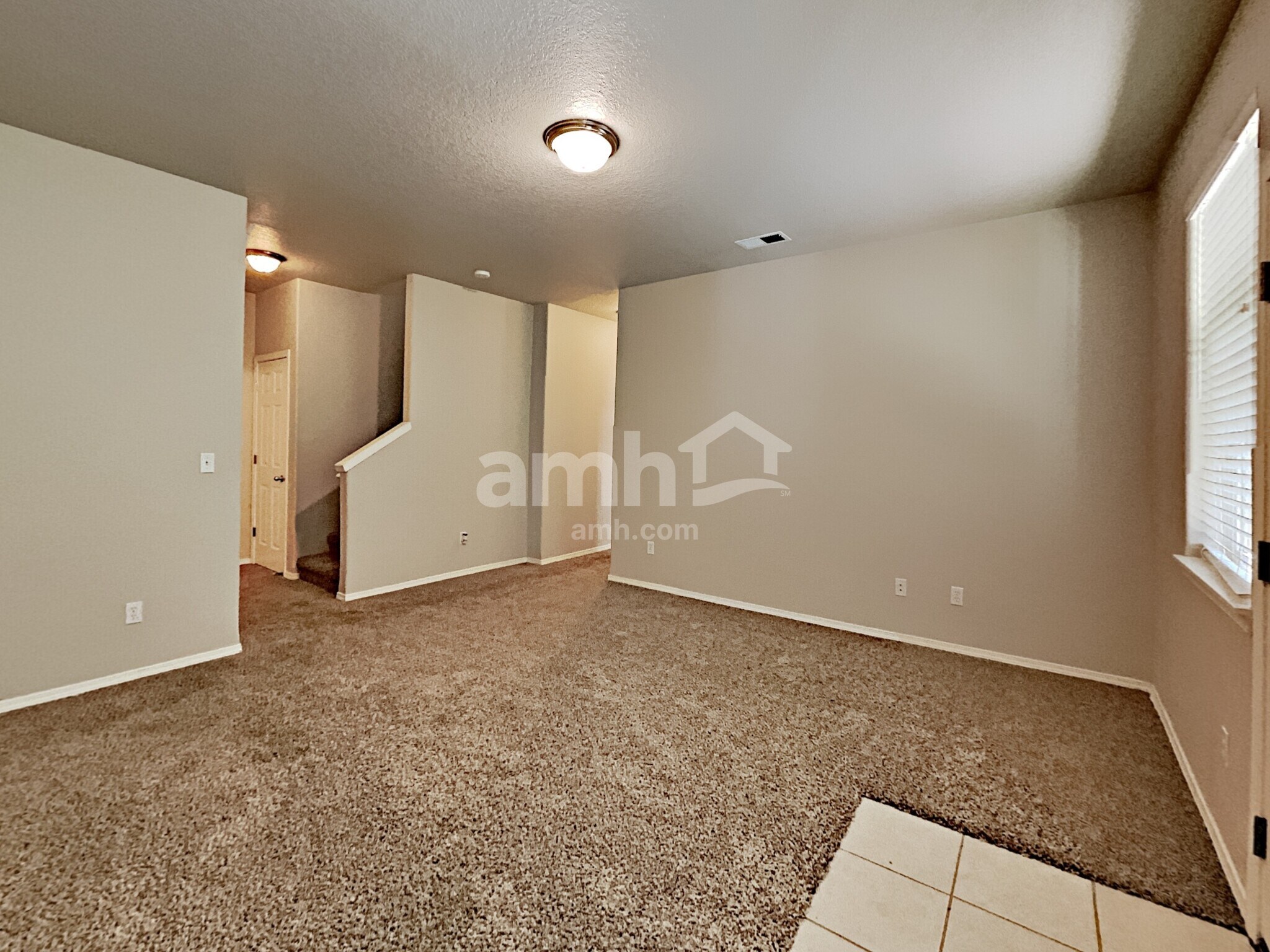 Building Photo - 38679 Dubarko Rd