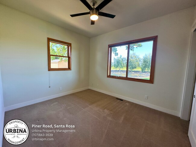 Building Photo - Luxury Vineyard Retreat with Pool, Cabana ...