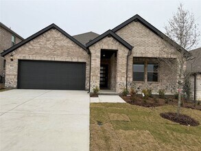 Building Photo - 716 Edgehurst Dr