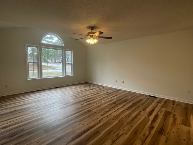 Building Photo - 5501 Heraldy Ct