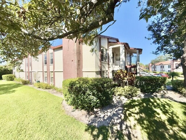 Building Photo - 3455 Countryside Blvd