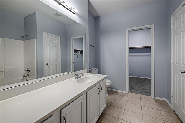 Building Photo - 502 Hickory Ln