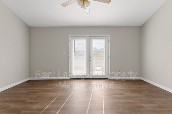 Building Photo - 412 John Sutherland Dr