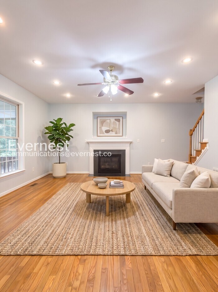 Building Photo - 13901 Riverdowns N Ct