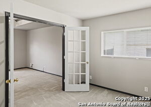 Building Photo - 834 Creek Pebble