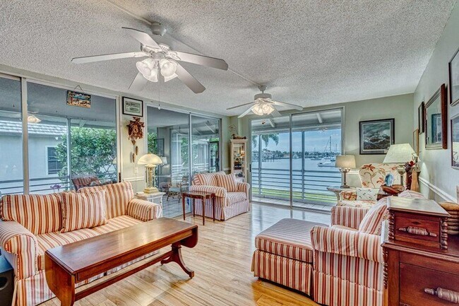Building Photo - 1071 Sugar Sands Blvd