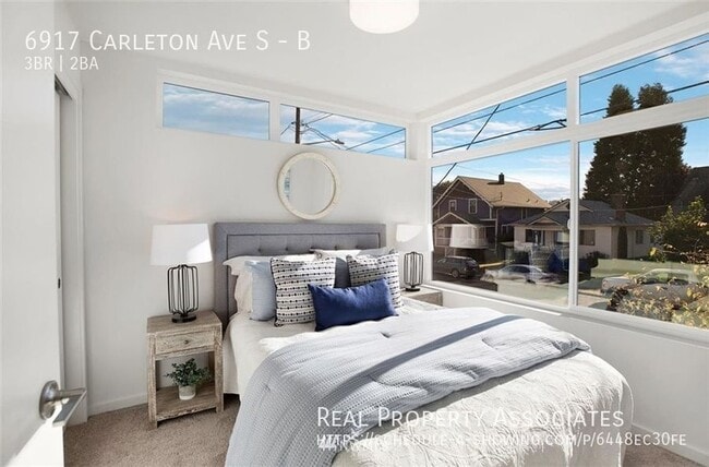 Building Photo - 6917 Carleton Ave S