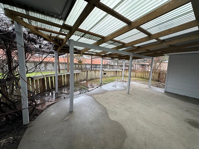 Building Photo - 606 Wilshire - 4/Bed 2/Bath