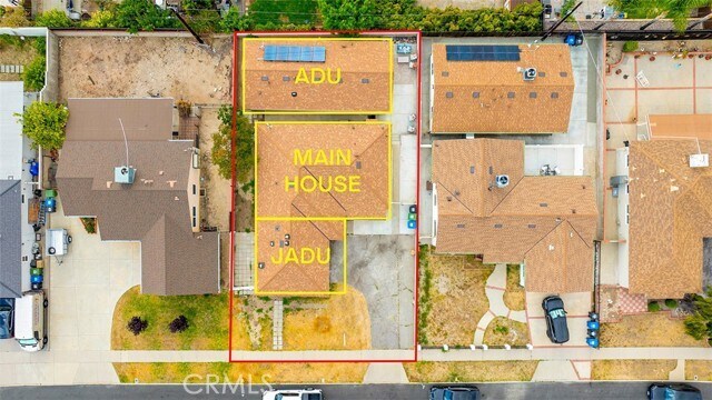 Building Photo - 10935 Nassau Ave