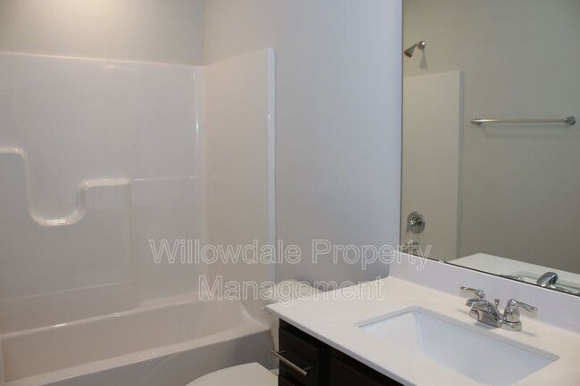 Building Photo - 2715 Chert Ln