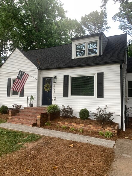 Building Photo - 2334 Johnson Ferry Rd NE