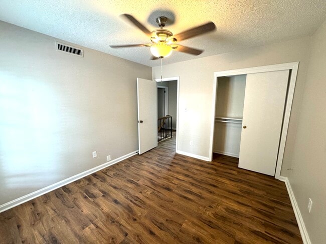 Building Photo - 505 Felder Ave