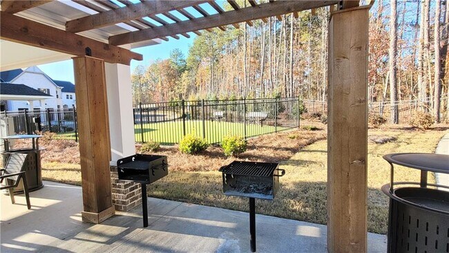 Building Photo - 5769 Tillman Way