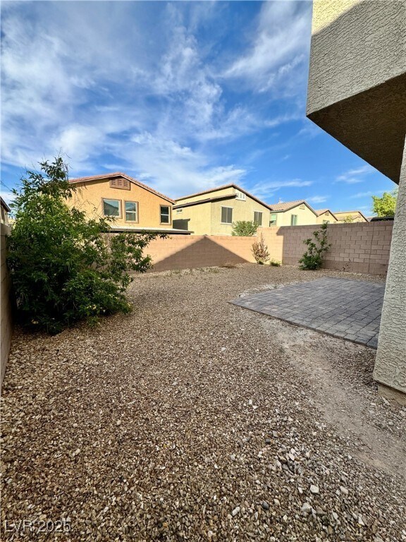 Building Photo - 2300 Sky Island Dr