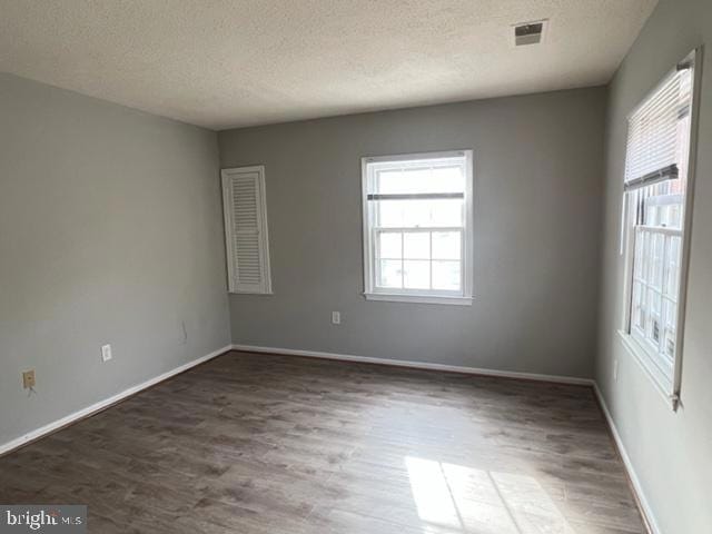 Building Photo - 1400 Admiral Dr