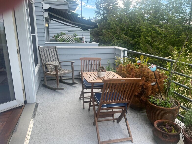 Another angle of the balcony - 1917 SW Market Street Dr