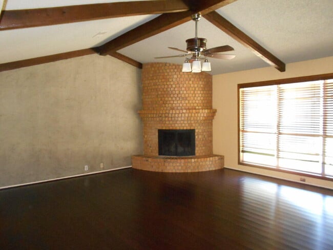 Building Photo - 4431 77th St