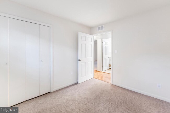 Building Photo - 428 Montemar Ave