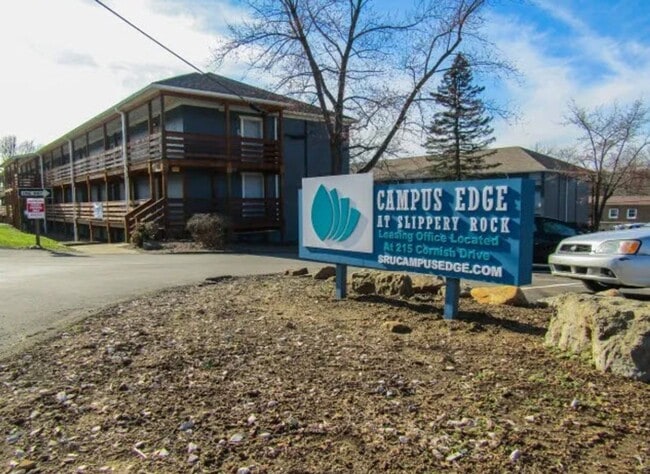 Building Photo - 1 Bedroom Apartment with Livingroom