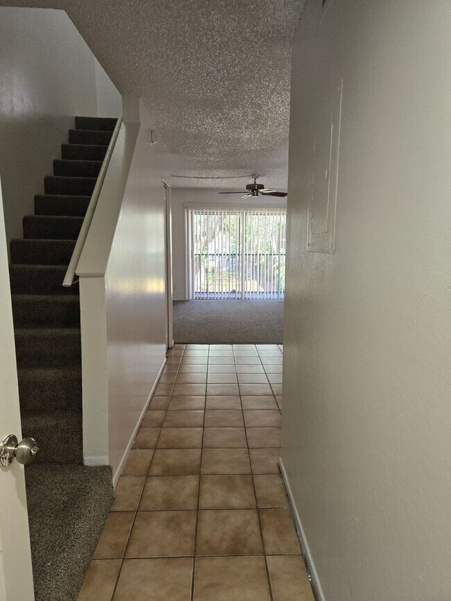 Building Photo - 5508 Pokeweed Ct