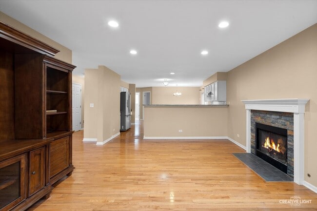 Building Photo - 2539 Lexington Ln