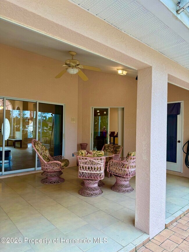 Building Photo - 9448 Tooke Shore Dr