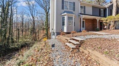 Building Photo - 4433 Coopers Creek Dr SE