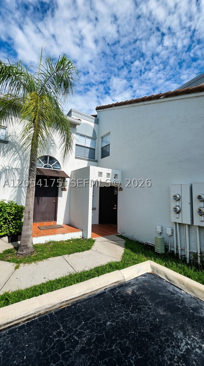 Building Photo - 4628 NW 97th Pl
