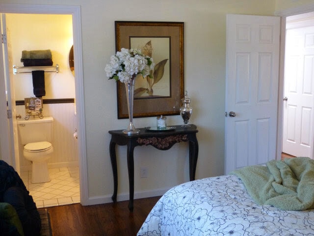 Building Photo - Beautiful 3bd Single Story House With In-unit Laundry