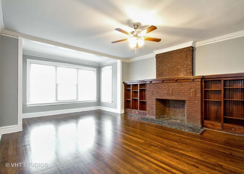 Building Photo - 11401 S Prairie Ave