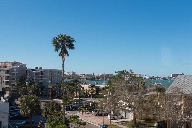 Building Photo - 255 Dolphin Point