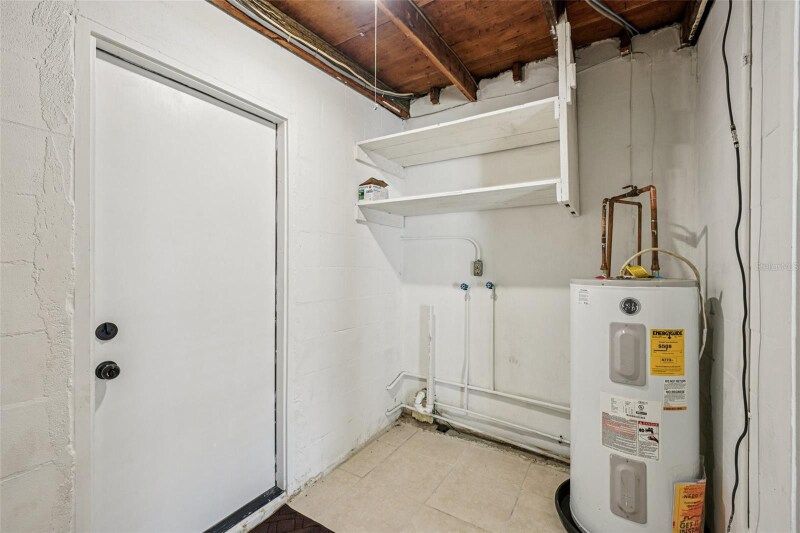 Building Photo - 5825 81st Ave