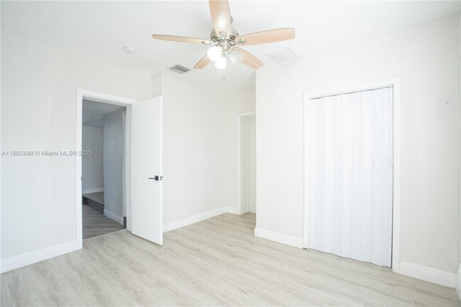 Building Photo - 6695 SW 28th St