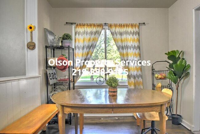 Building Photo - 6215 Glen Dr